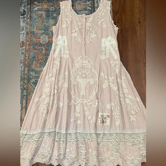 Magnolia Pearl European Cotton Dress - Picture 4 of 7